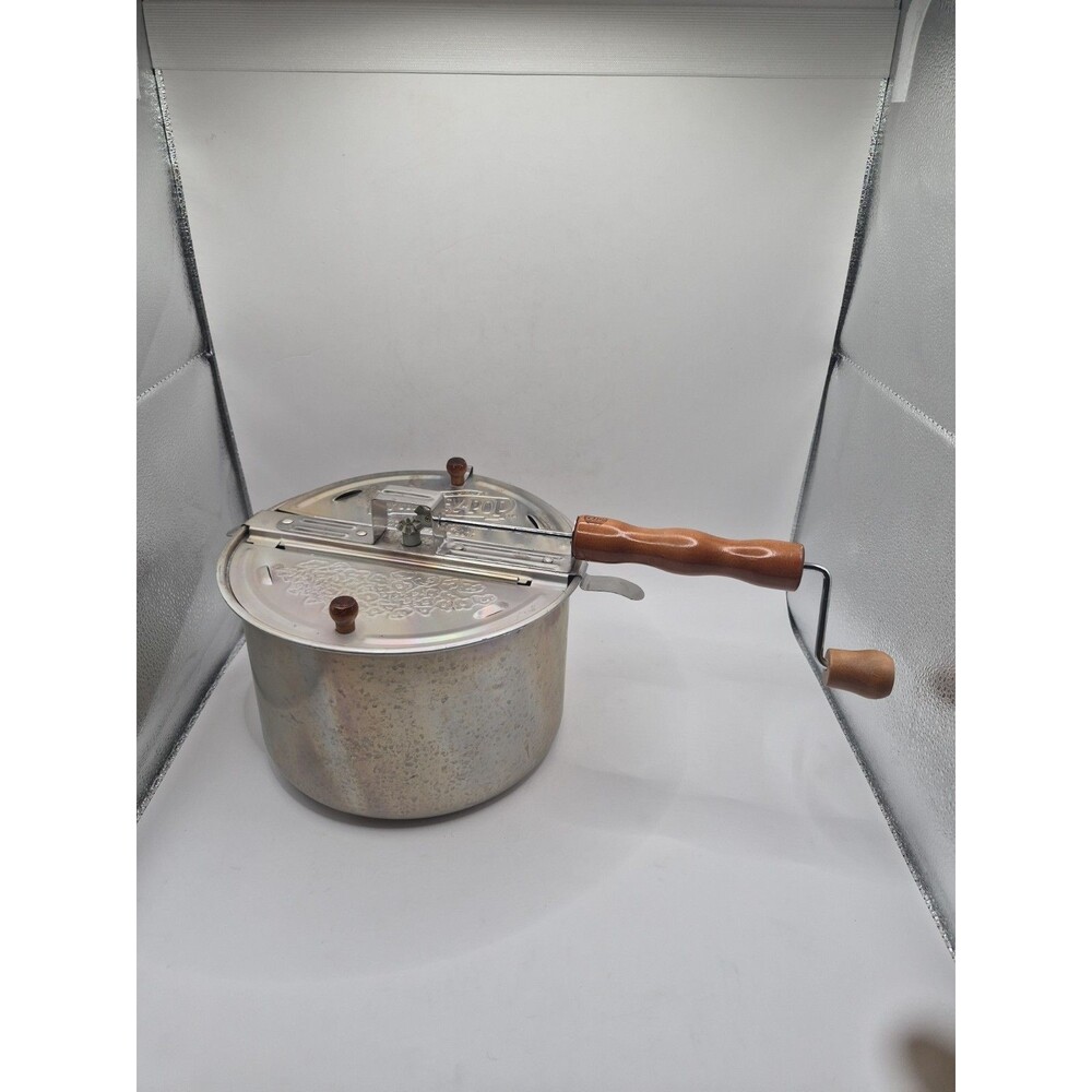Whirley Pop Wabash Valley Farms 6 Qt Stovetop Popcorn Popper - retro